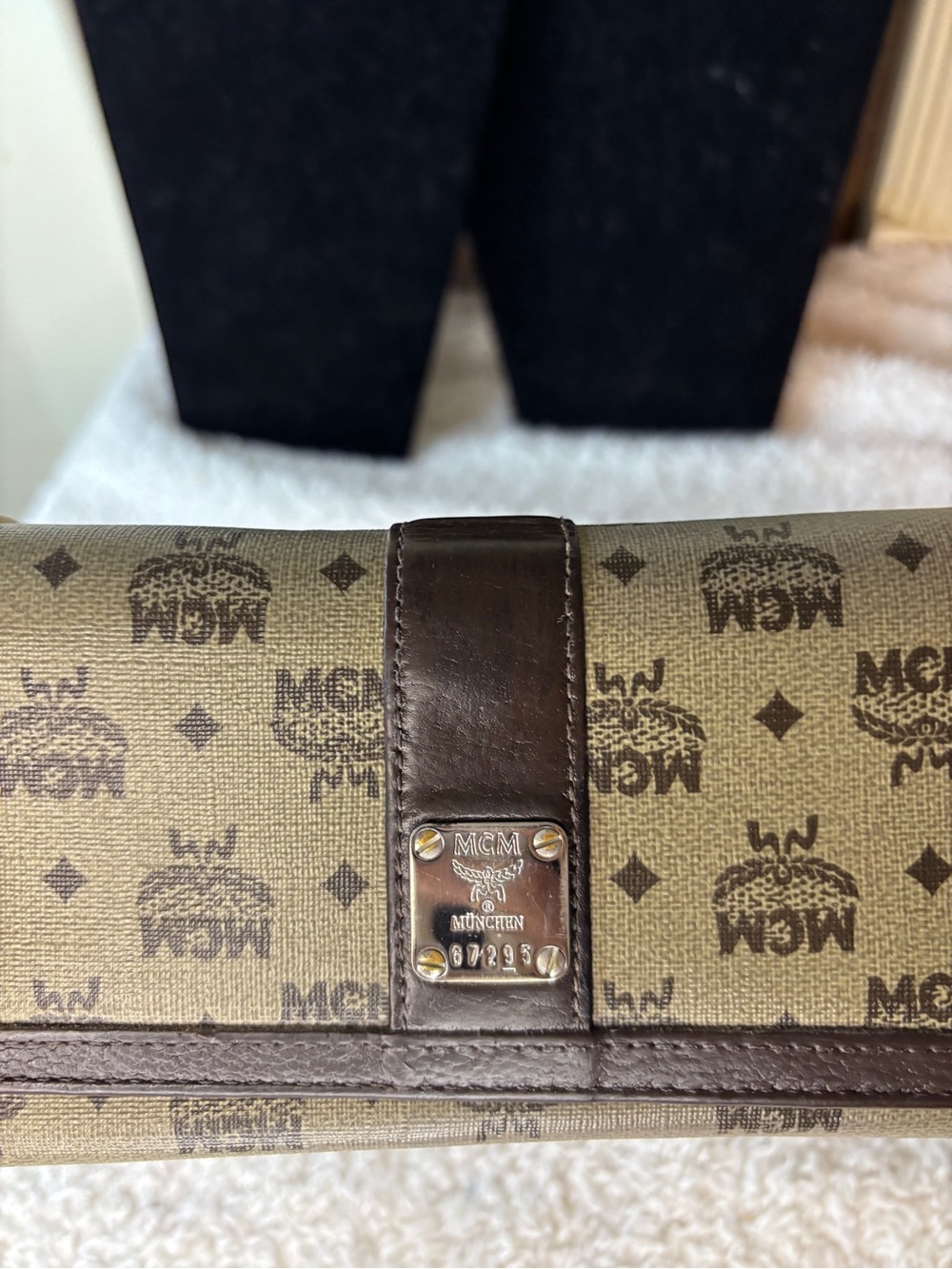 MCM Brown Cognac Logo Fold Wallet with Gold Plate - Picture 14 of 15